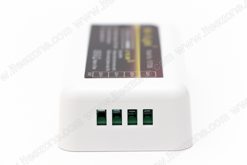 กล่องควบคุมไฟเส้นสีเดียว สัญญาณ 2.4G Wifi แบ่งได้ 4 Zone