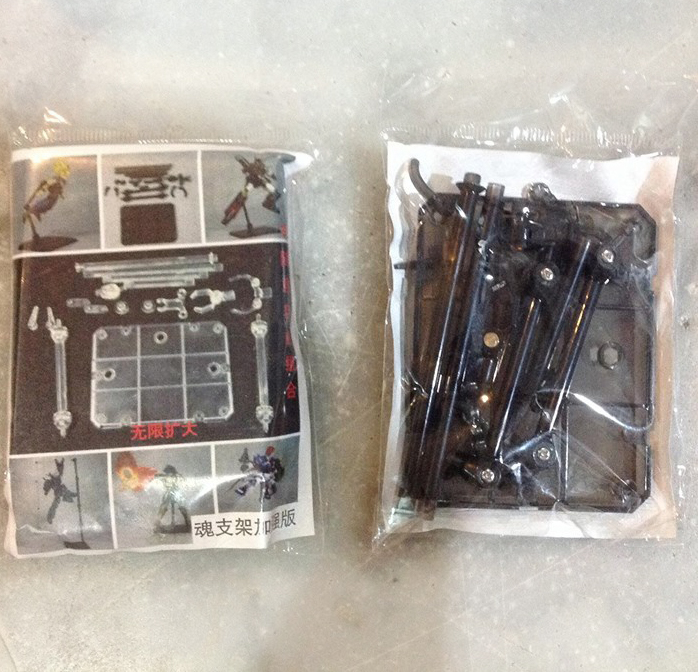ฐานตั้งใส แบบหนีบเอว [Clear Black]