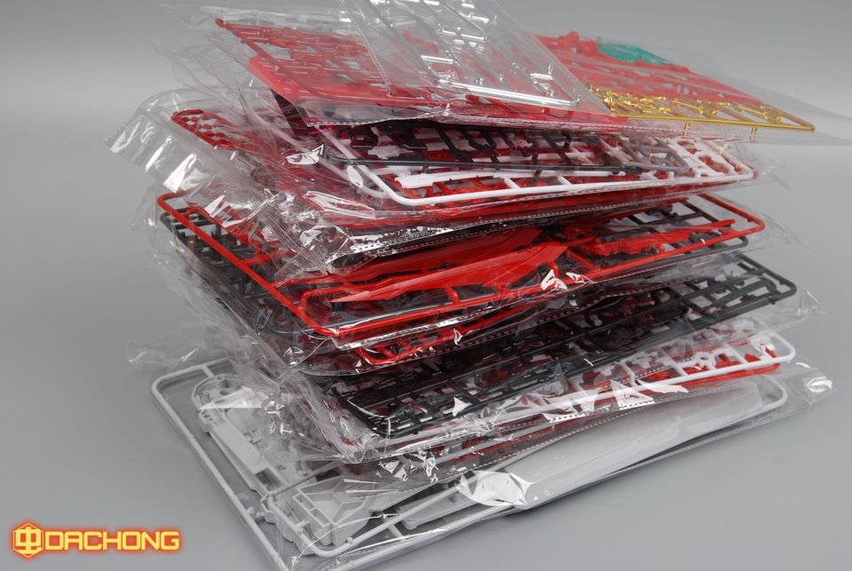 MG 1 / 100 (8806) Astray Red Frame [Daban]