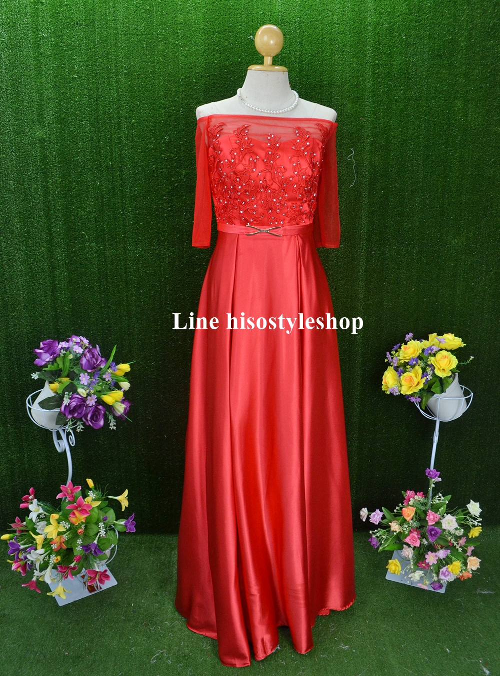 พร้อมส่ง Size L ชุดราตรียาว ไหล่ปาด ปักคริสตัลช่วงอก แต่งเข็มขัดทองที่เอว กระโปรงผ้าซาตินเกรดพรีเมี่ยม ซิปหลัง