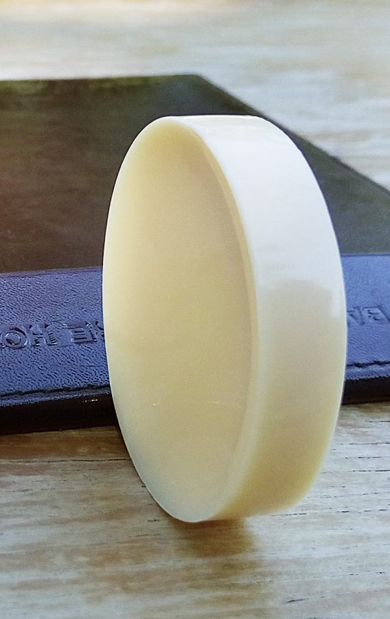 จานยานัตถ์สองหน้า (จานใหญ่สีงาช้าง) Double snuff tobacco dish TKTI-E002