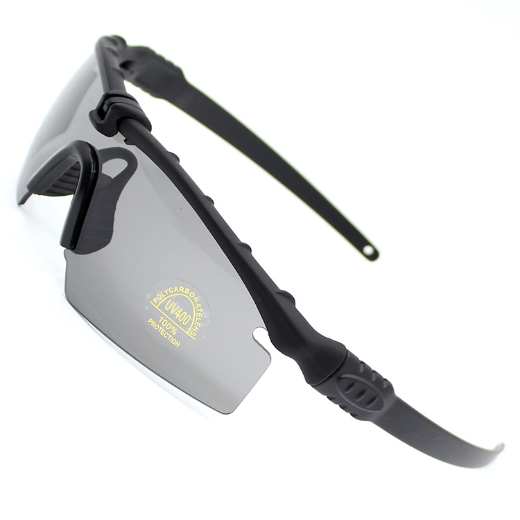 แว่นกันแดด แว่นปั่นจักรยาน แว่นกันแดดทรงสปอร์ต <สีดำ> เปลี่ยนเลนส์ได้ 3 สี