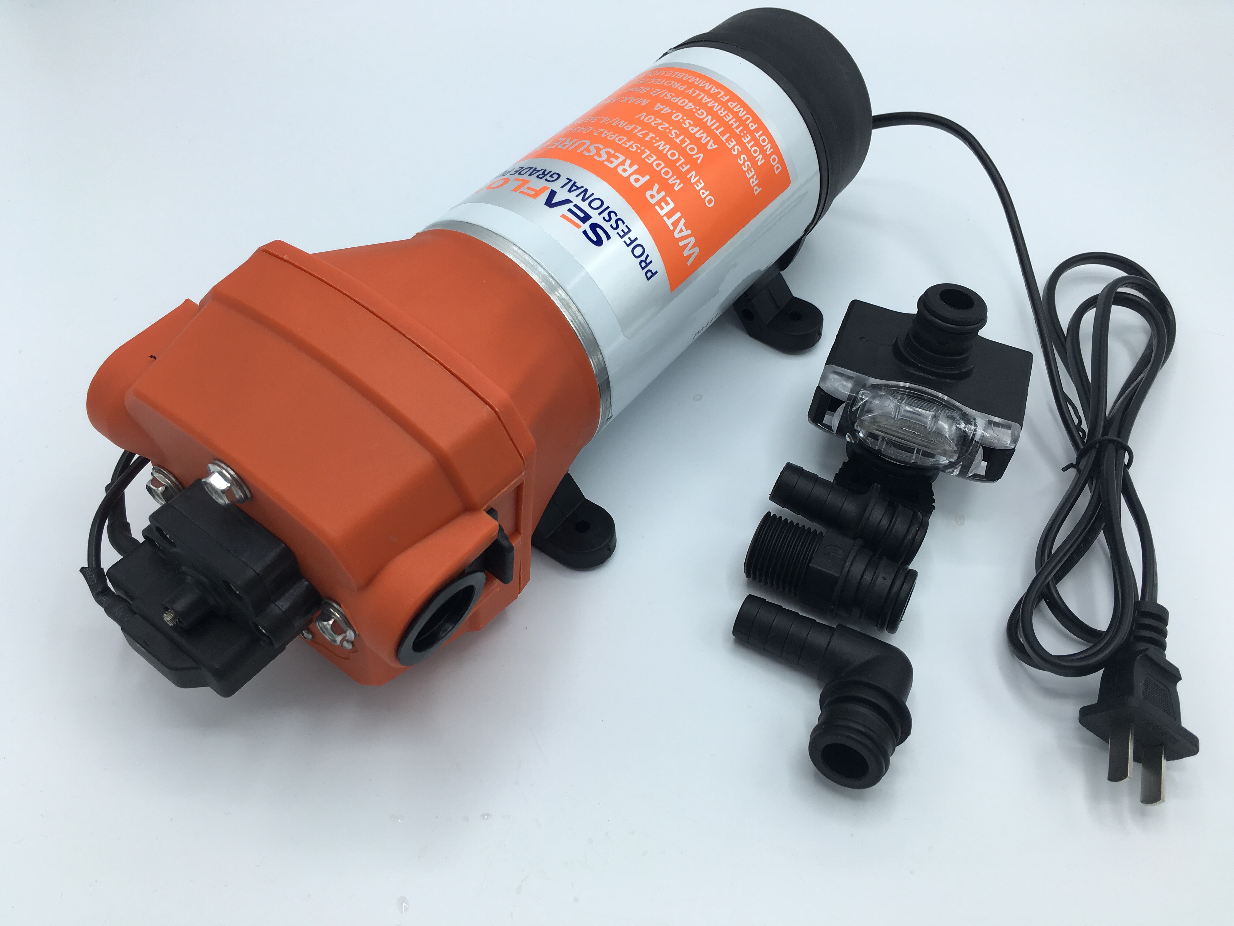 ปั๊มน้ำ 220V รุ่น SEAFLO-40 แรงดัน 2.8 บาร์ อัตรา 1,020 ลิตร/ชม.( ปั๊มน้ำบ้านอัตโนมัติ )