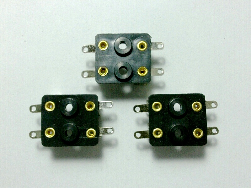 กระบะฟิวส์ 20MM. - 2P