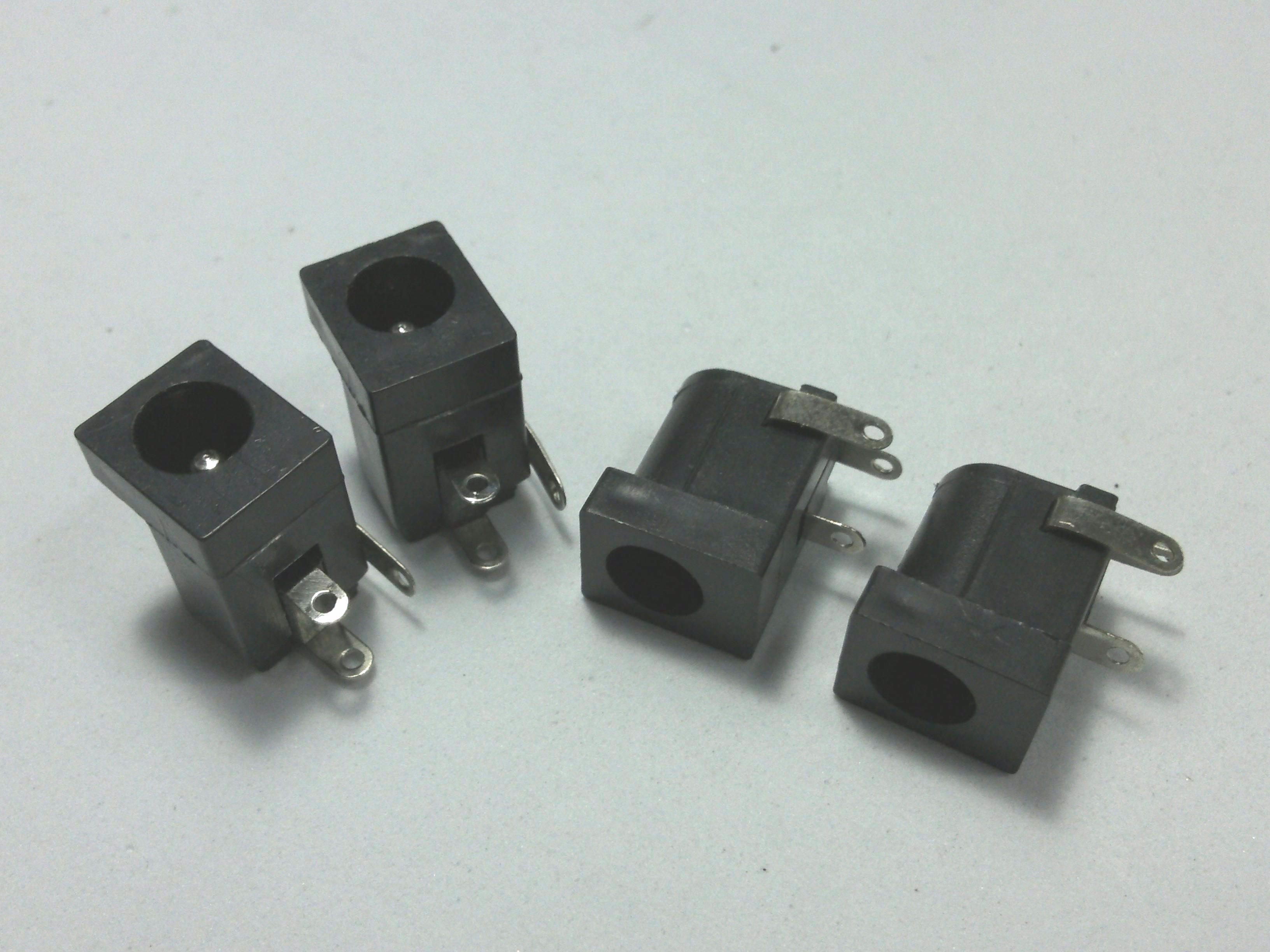 J.ADAPTOR 2.1MMแบบเหลี่ยม-ขาข้าง