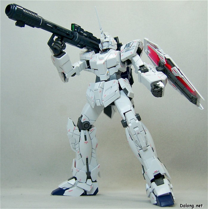 MG (005) 1/100 RX-O Unicorn Gundam Ver. Ka