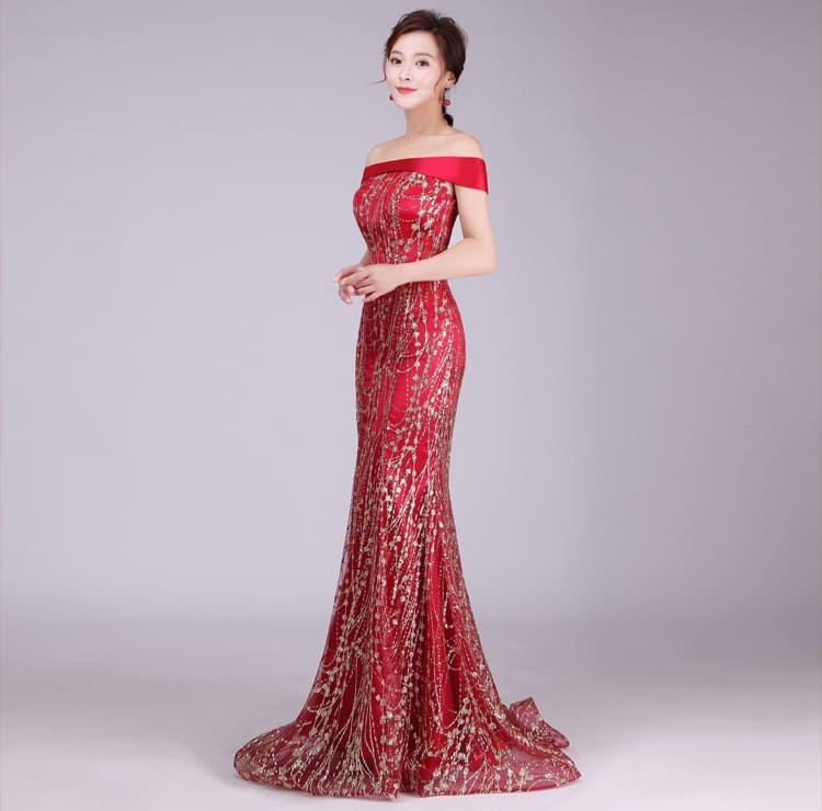 ชุดราตรียาว ไหล่ปาด สีแดง Size S-M ผ้ากลิตเตอร์ ทรงหางปลา งานร้อยหลัง