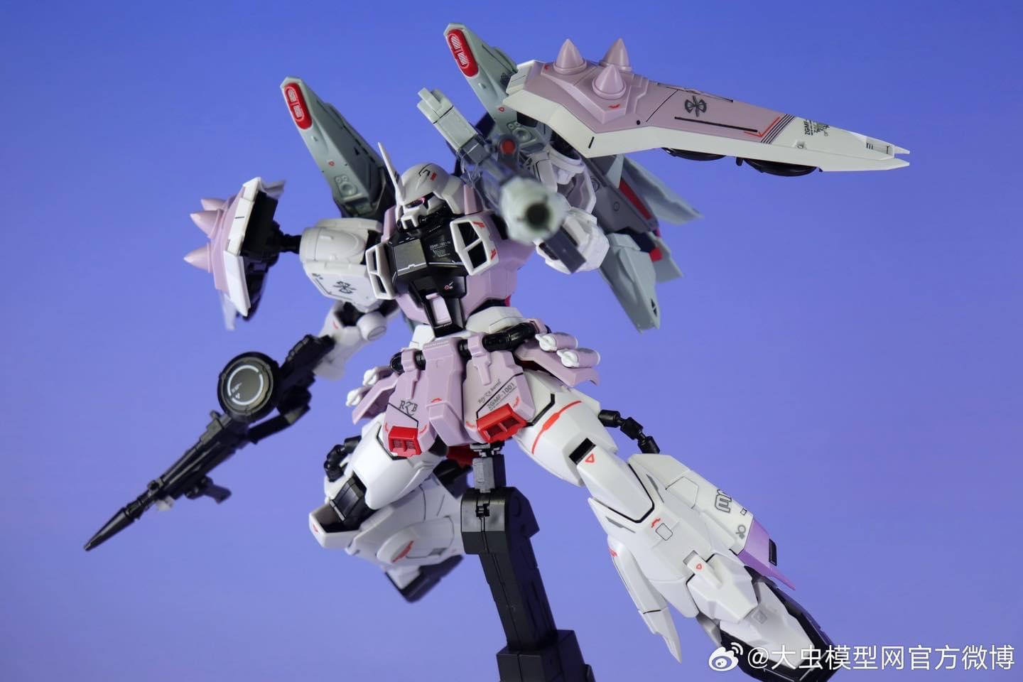 MG 1/100 White Blaze Zaku Phantom (2001P) [Huanying]