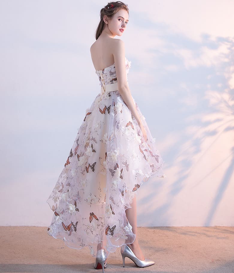 ชุดราตรี หน้าสั้นหลังยาว เกาะอก สีครีม พร้อมส่ง L ผ้าพิมพ์ลายผีเสื้อ งานร้อยหลัง