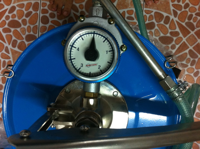 ถังเติมน้ำมันเกียร์มือโยก (แบบมีเกจ์วัด) สินค้าหมด