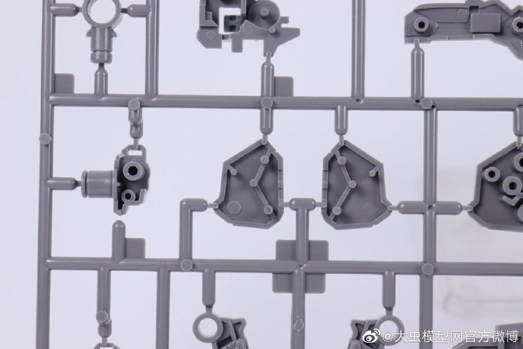 MG 1/100 Wing Zero EW Ver. Hirm (8820) [Daban]