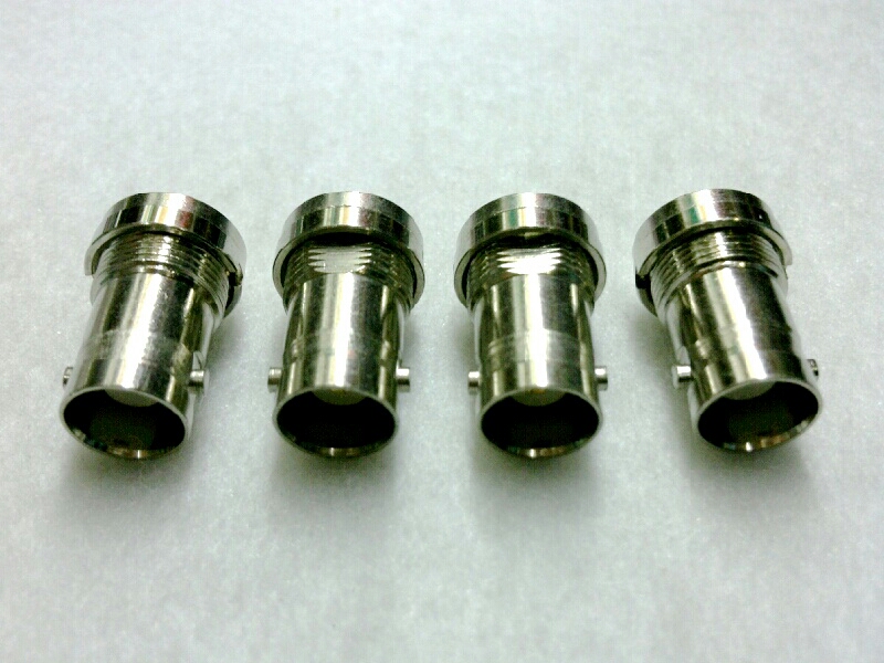 J.BNC แบบติดแท่น-เกลียวบน