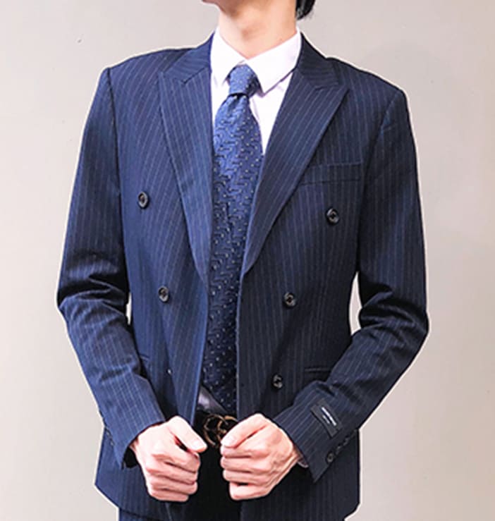 เสื้อสูท เกรดพรีเมี่ยม ลายทาง กระดุม 6 เม็ด สีกรม Size L