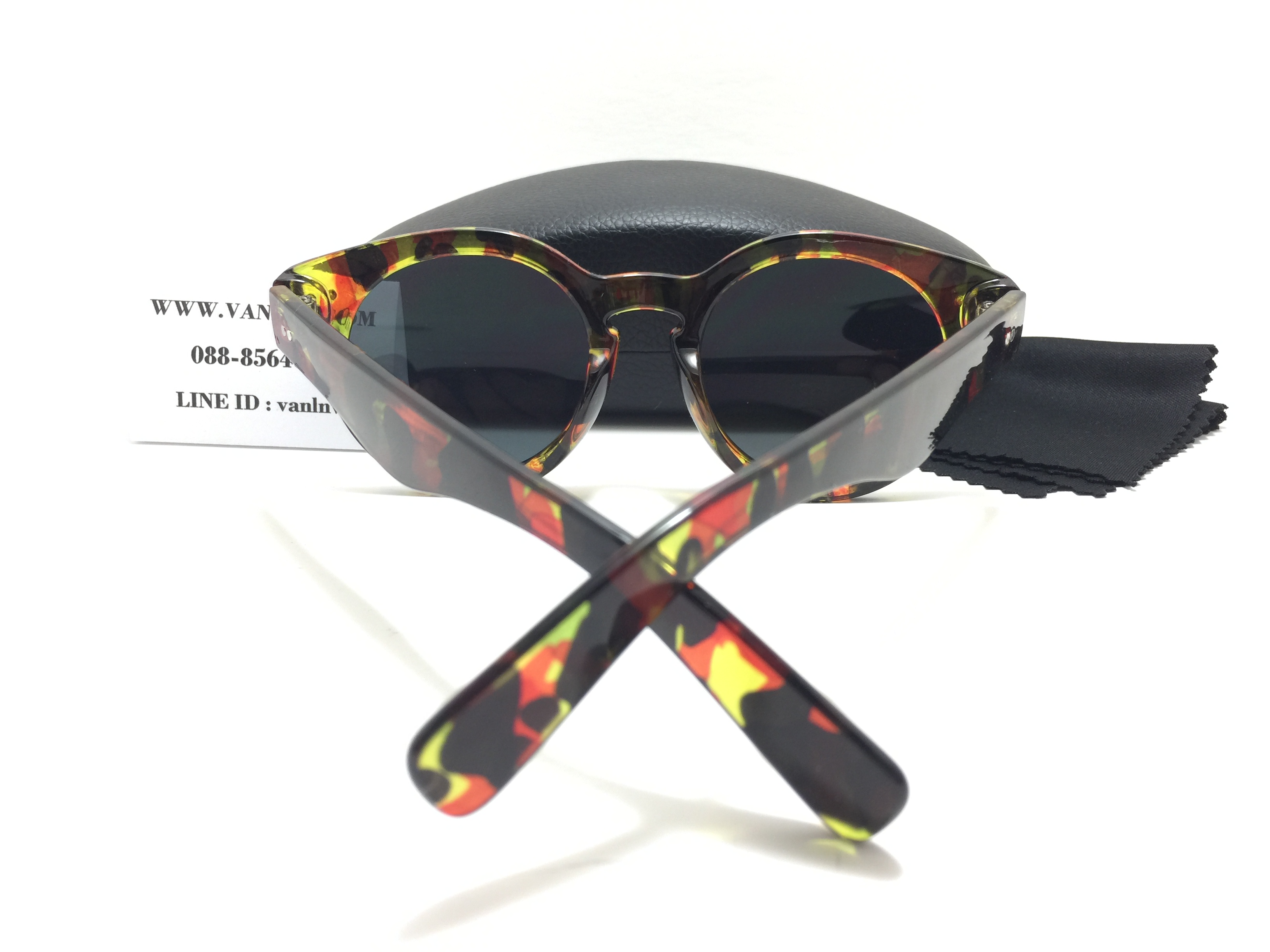 แว่นกันแดด Coldwater Creek Sunglasses <กระ>