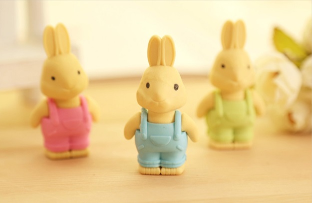 ยางลบน้องกระต่าย แพ็กละ 60 บาท (12 ชิ้น) เฉลี่ยชิ้นละ 5บาท