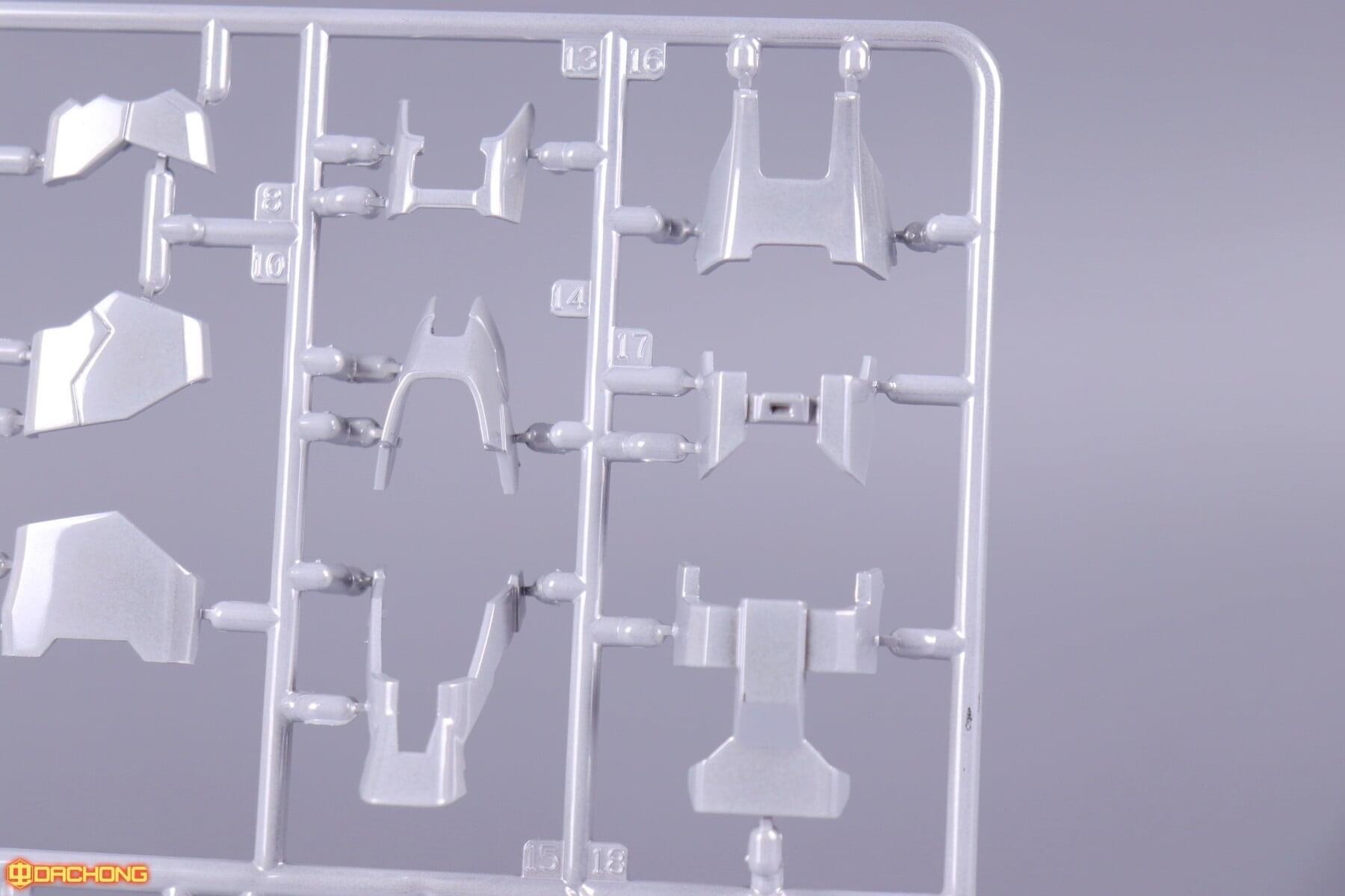 MG 1/100 Nu Gundam Ver.Ka Metallic Color (6619S) [Daban]