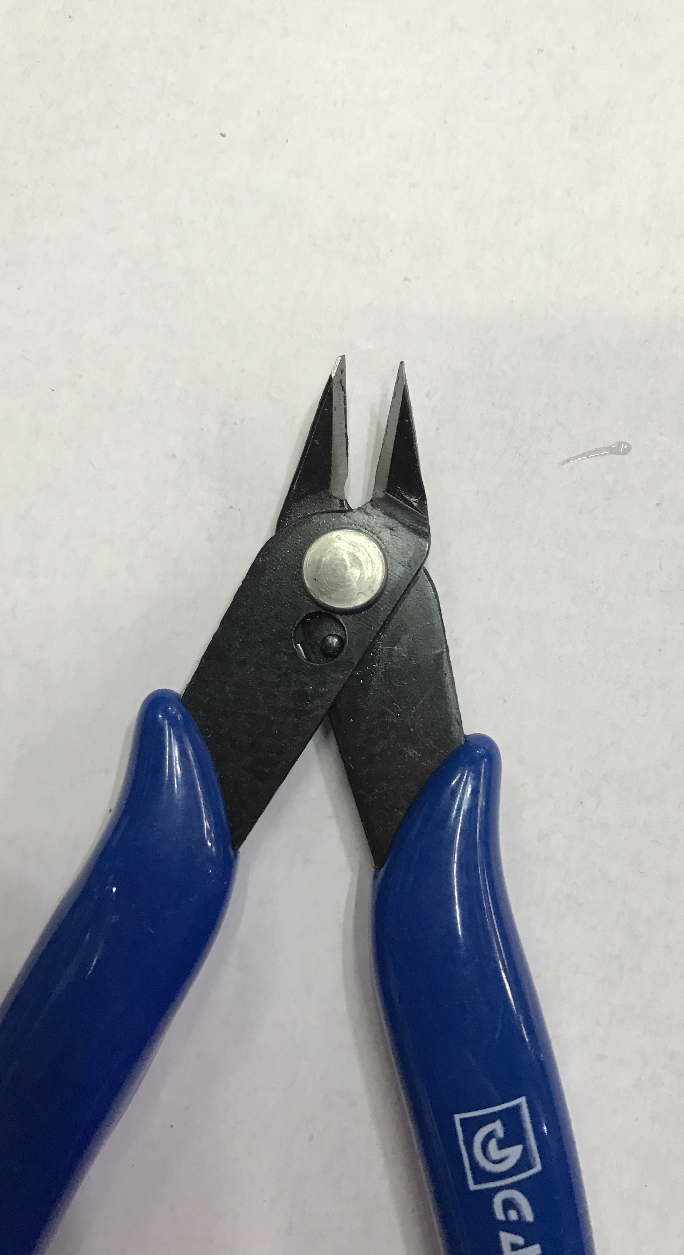 คีมตัดชิ้นงาน Gaces