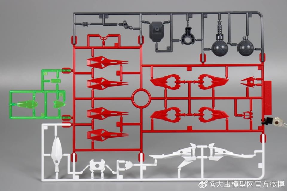 MG 1/100 Eclipse + Maneuver Striker Pack (6658) [Daban]