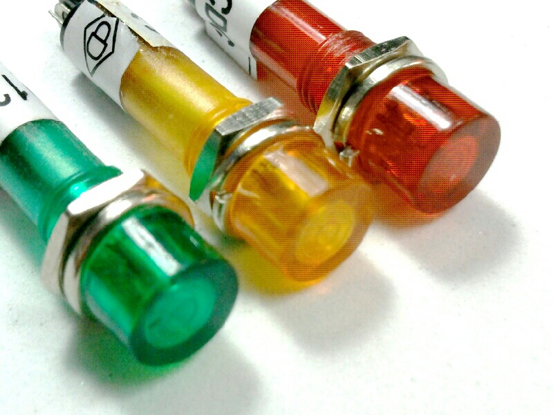 หลอดหน้าปัด-หัวตัดXD7-1/12V