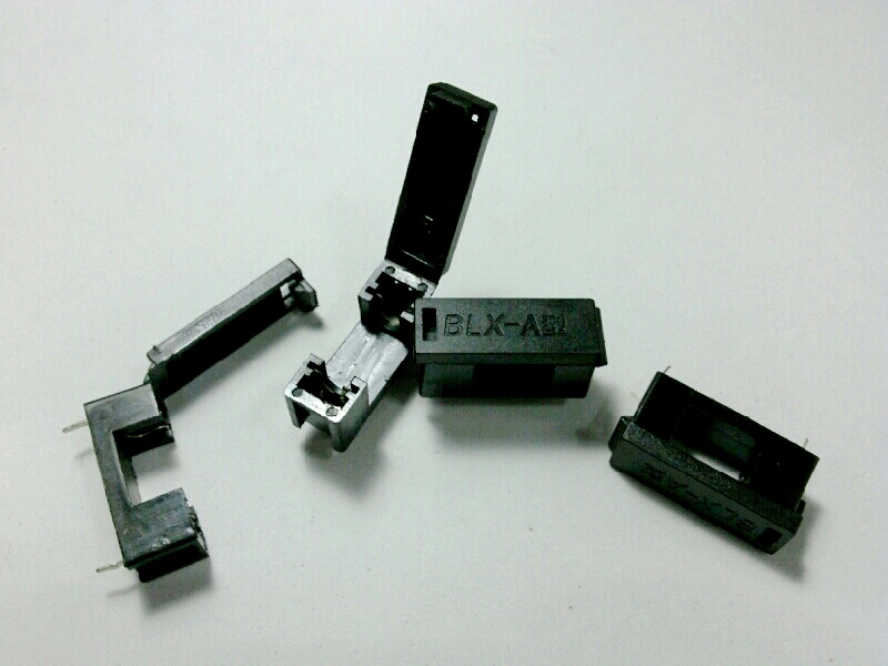 กระบะฟิวส์ - 20MM./ฝาพับ