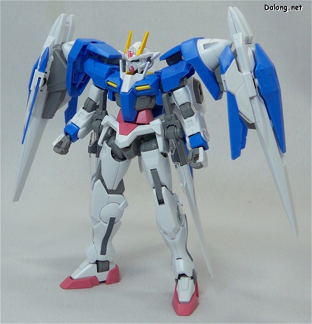HG OO (38) 1/144 00 Raiser (00 Gundam + 0 Raiser)