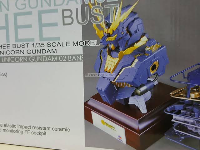 1/35 Display Head RX-O Unicorn Gundam Banshee Bust