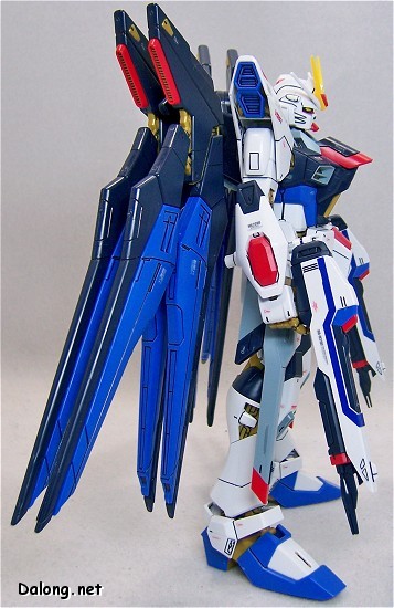 MG (003) 1/100 Strike Freedom Gundam