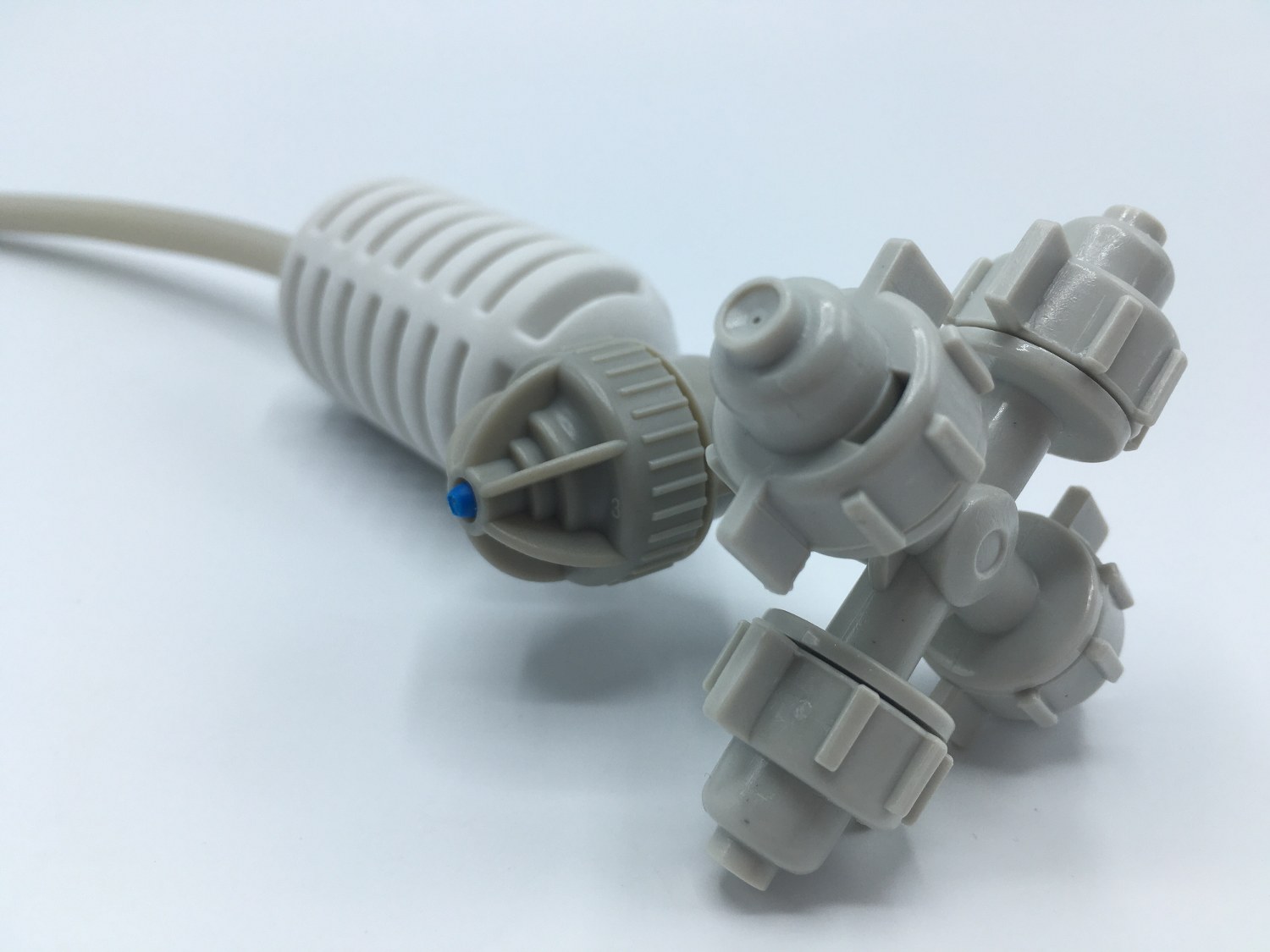 MSP-26 หัวพ่นหมอกเนต้าฟิล์ม 0.6 มม. 4 ทิศทาง แบบเกลียวนอก 1/2" สายยาว 50 ซม.( ต่อกับท่อ PVC 1/2" ได้เลย )