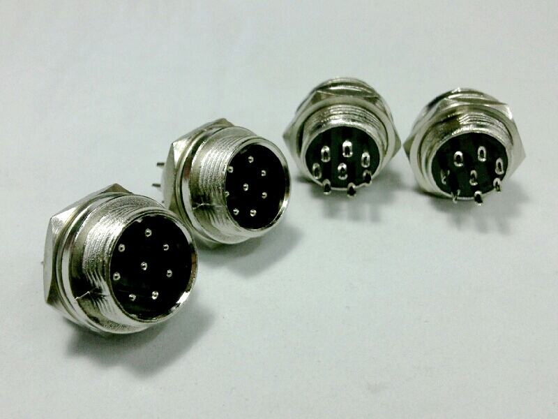 P.เครื่องส่ง 8P ติดแท่น