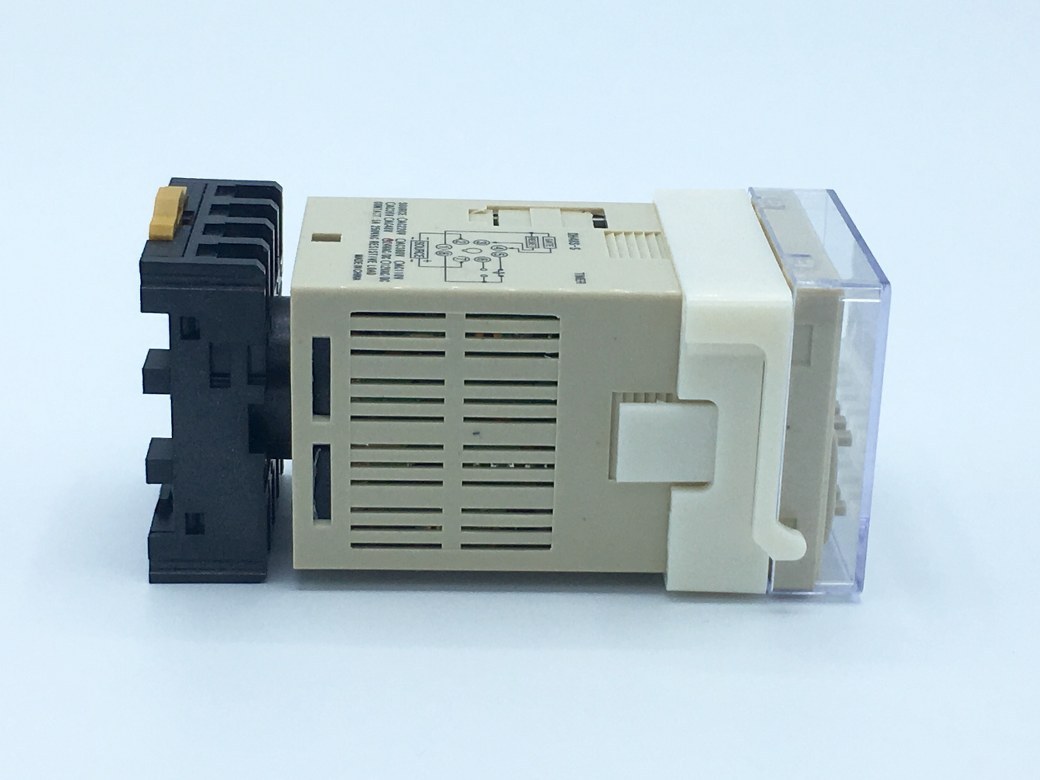 10-DH48S-S-380V เครื่องตั้งเวลาสลับเปิด-ปิด 380VAC ( 0.1 วินาที - 99 ชั่วโมง ) รุ่น DH48S-S (SKU-643)