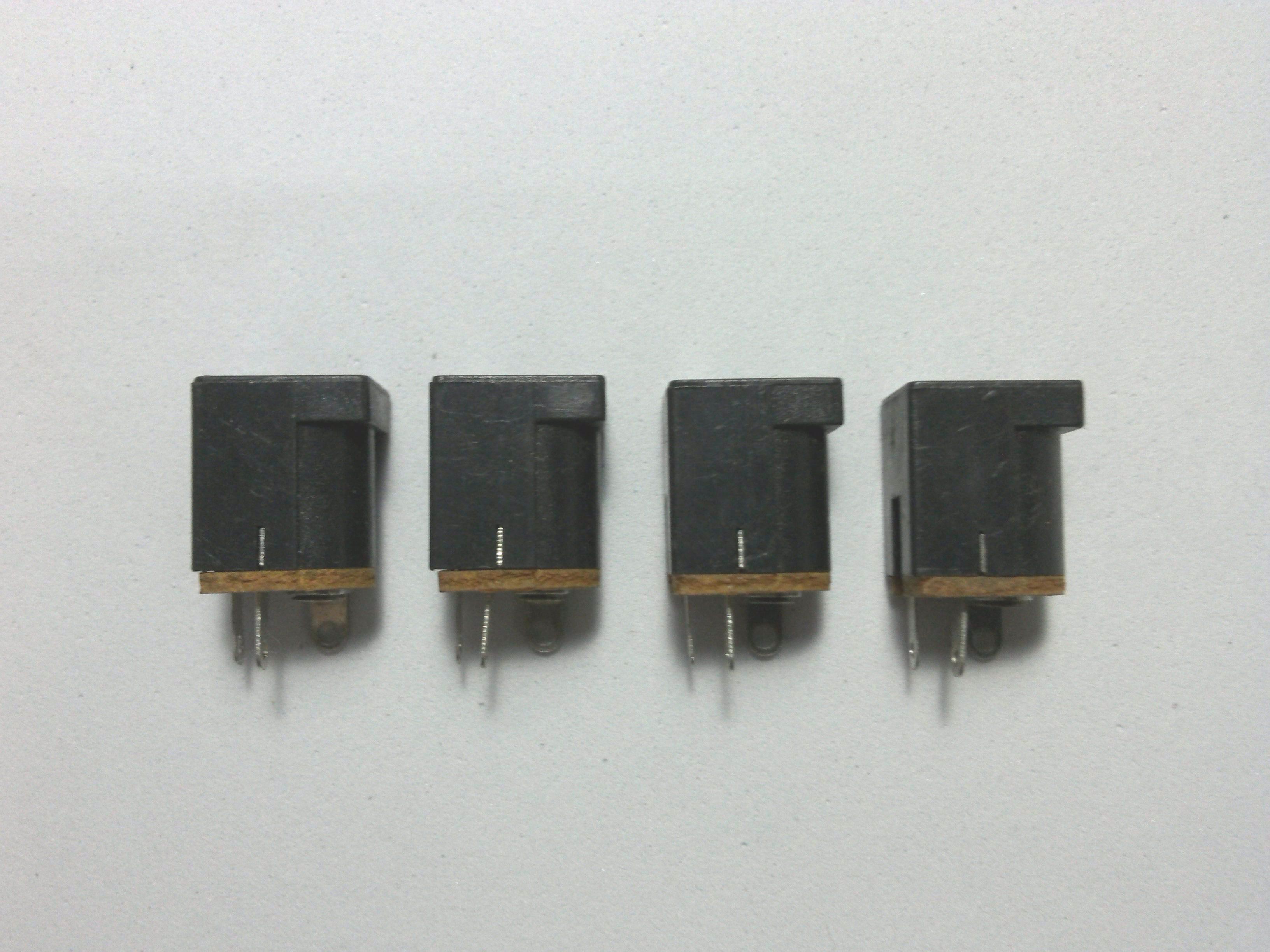 J.ADAPTOR 2.5MM.แบบเหลี่ยมขาล่าง