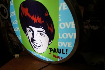 ป้ายไฟ thebeatle paul