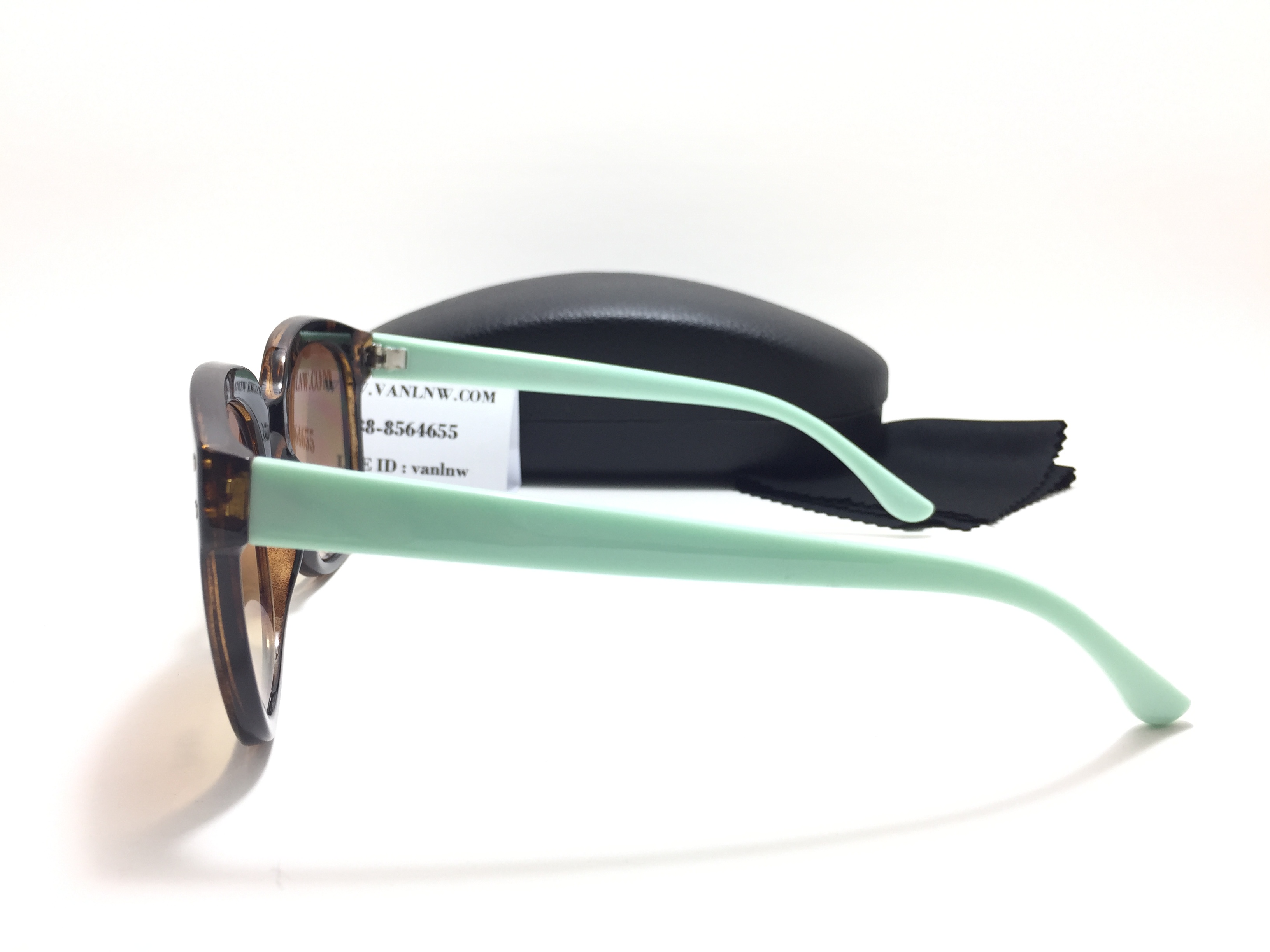 แว่นกันแดด AGES 14 & UP 52-13-135 <กระ>