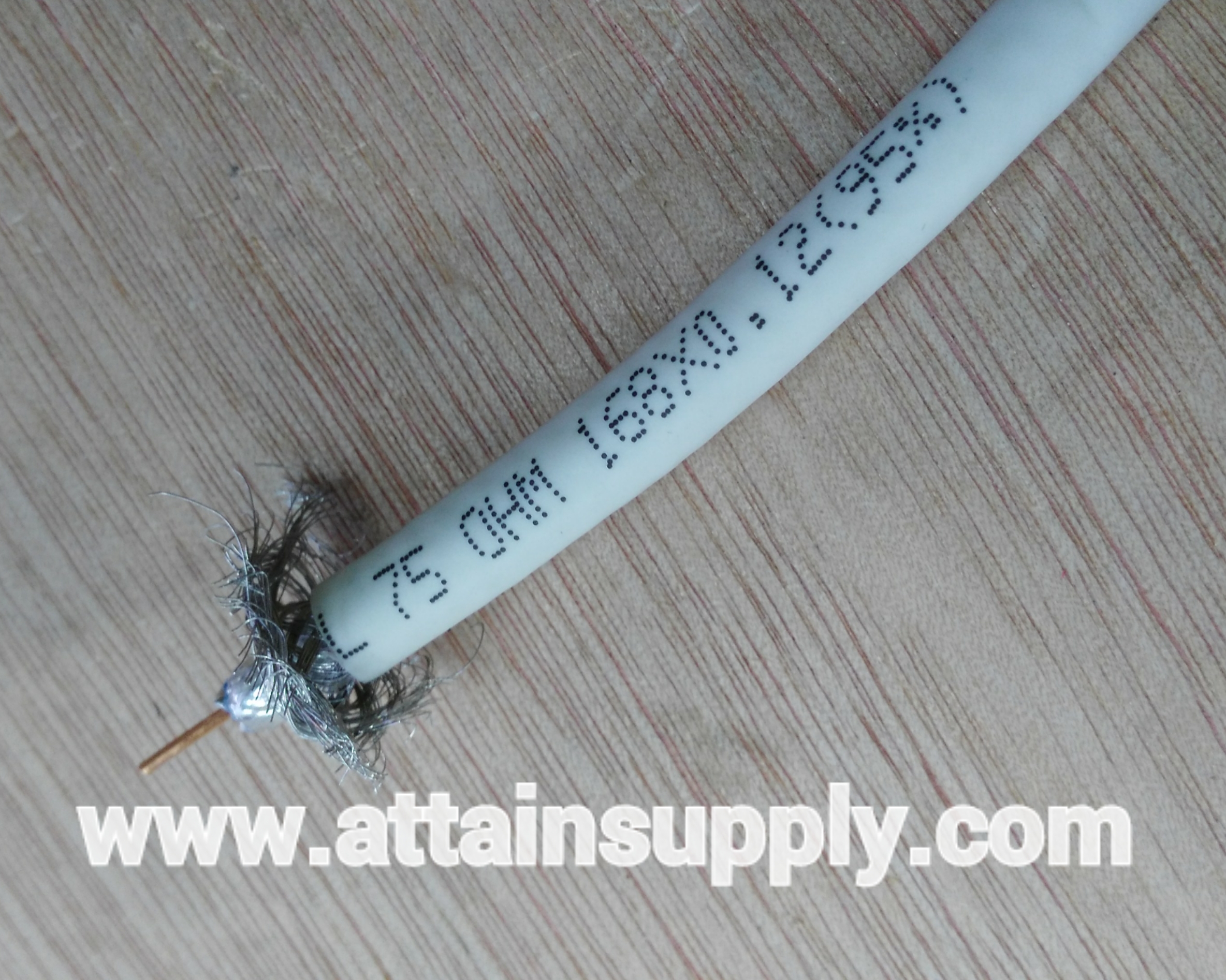 สาย RG-6 WHITE