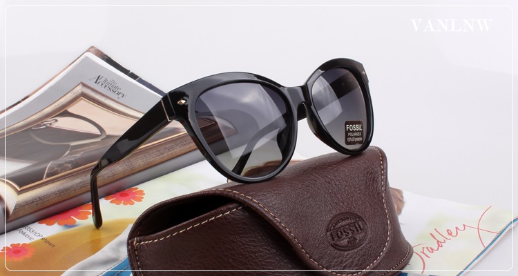 แว่นกันแดดผู้หญิง Fossil Women Sunglass 2058/S 54-16 140 <Polarized> ของแท้ 100%