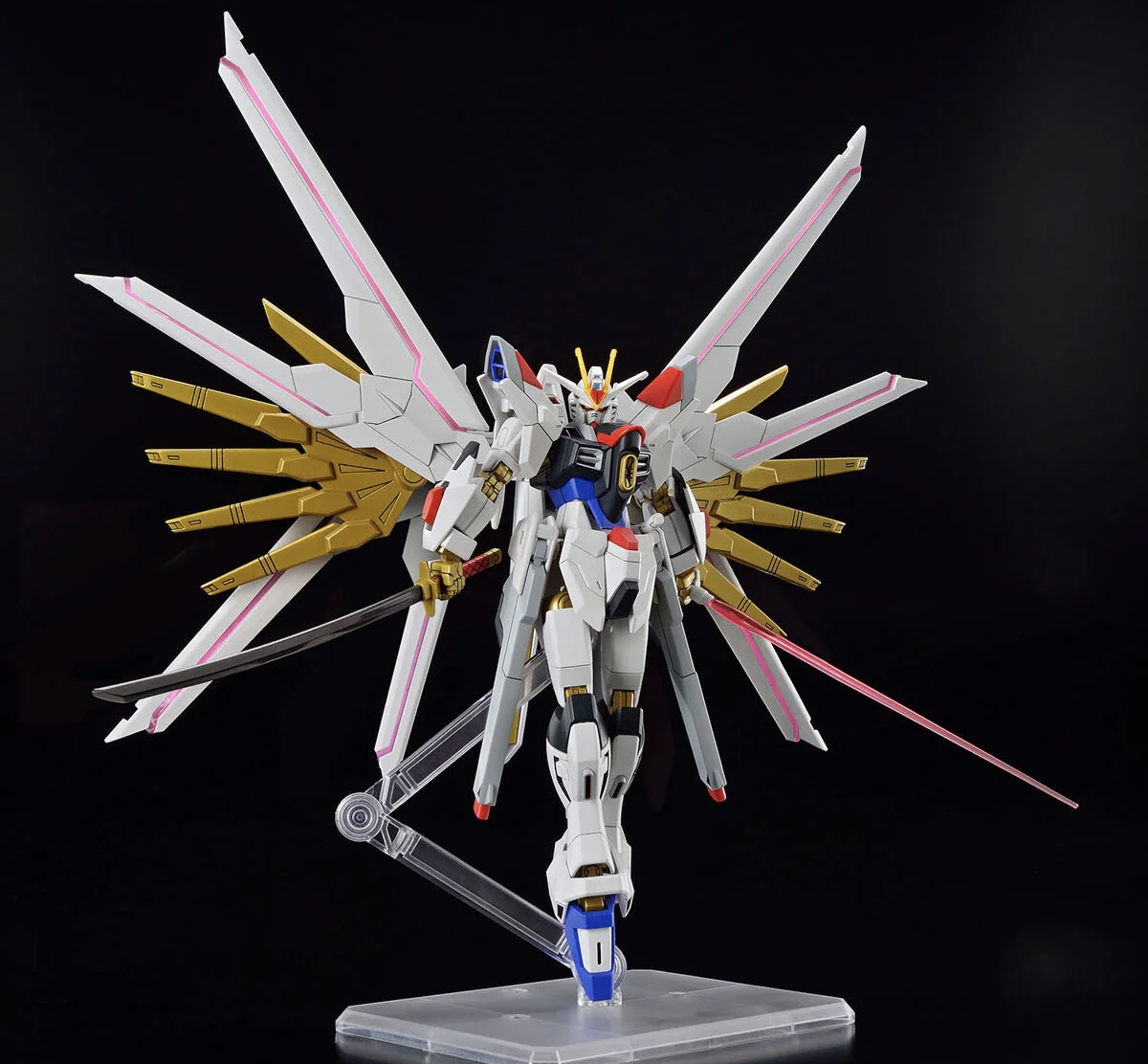 HG 1/144 Mighty Strike Freedom (250) [DuiJue]