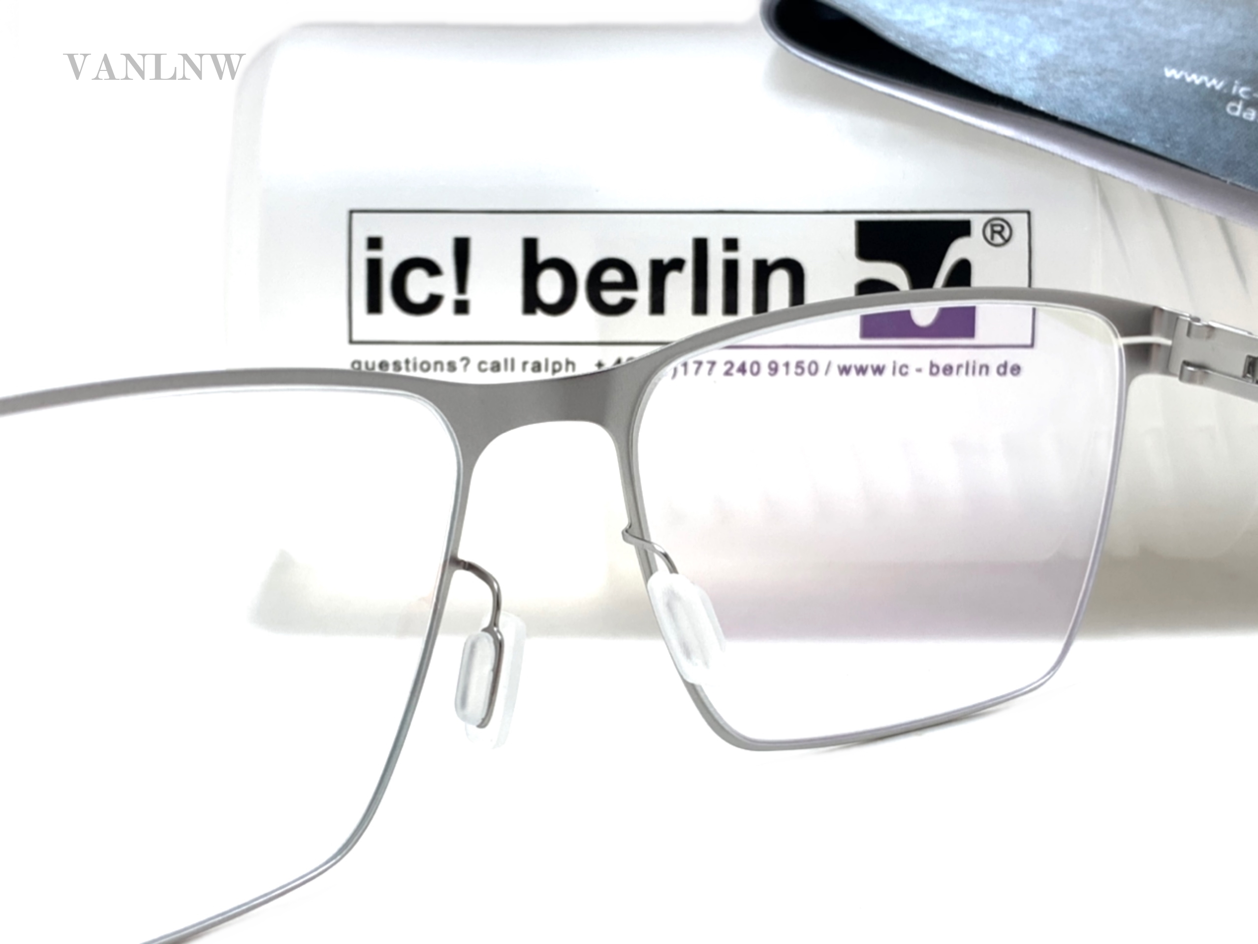 แว่นสายตา ic berlin Thomas a. chrome 56-20 <เงิน>