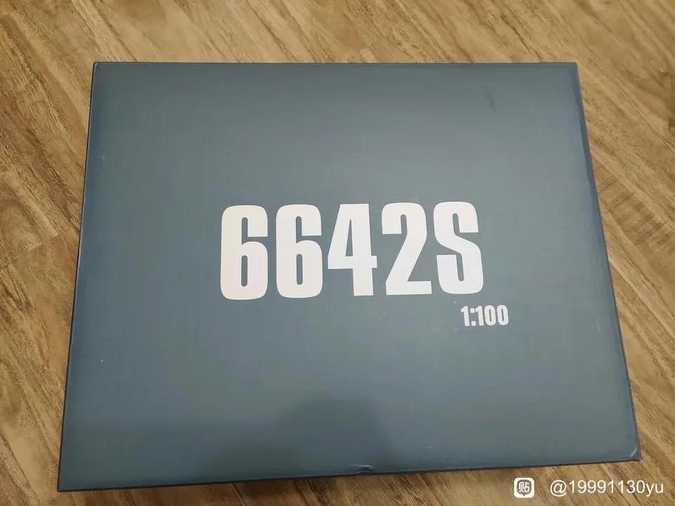 MG 1/100 RX-0 Unicorn Gundam 03 Phenex Narrative Ver. + MG Phenex Shield Tails Parts (6642S) [Daban]