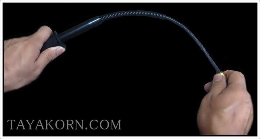 ดิ้วสปริงดำ 3 ท่อน ( Black Spring Fight Baton) ขนาดยาว 18.50 นิ้ว