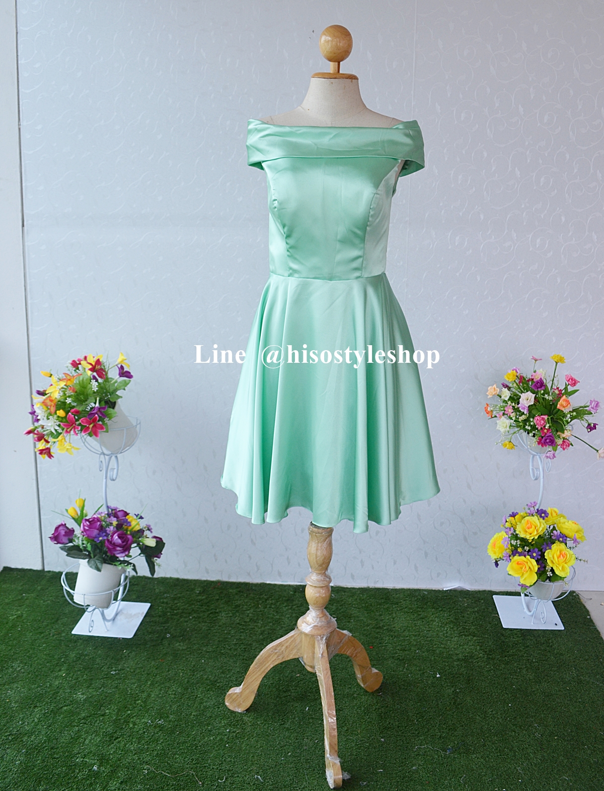 พร้อมส่ง Size L ชุดราตรีสั้นไหล่ปาด ผ้าซาตินเกรดพรีเมี่ยม ผูกโบว์หลัง