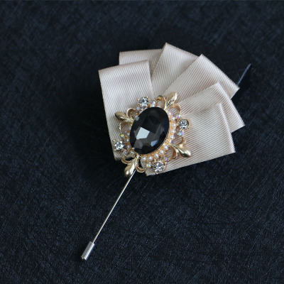 พินติดสูท สีทอง