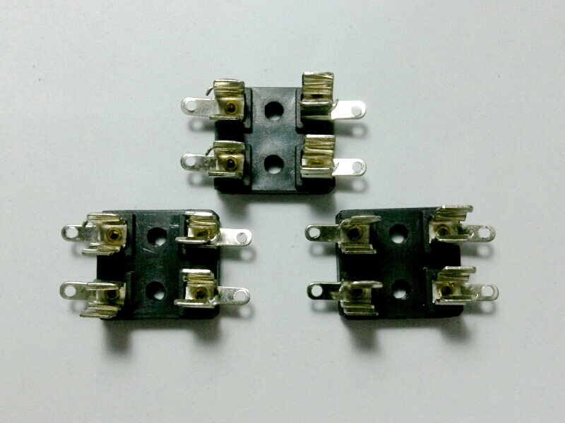 กระบะฟิวส์ 20MM. - 2P