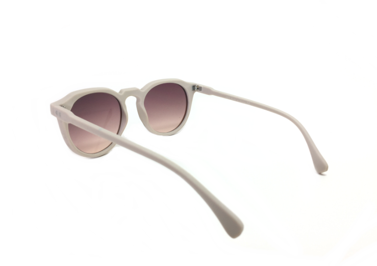 แว่นกันแดดแฟชั่น Matte Gray Round Sunglasses <ครีม>