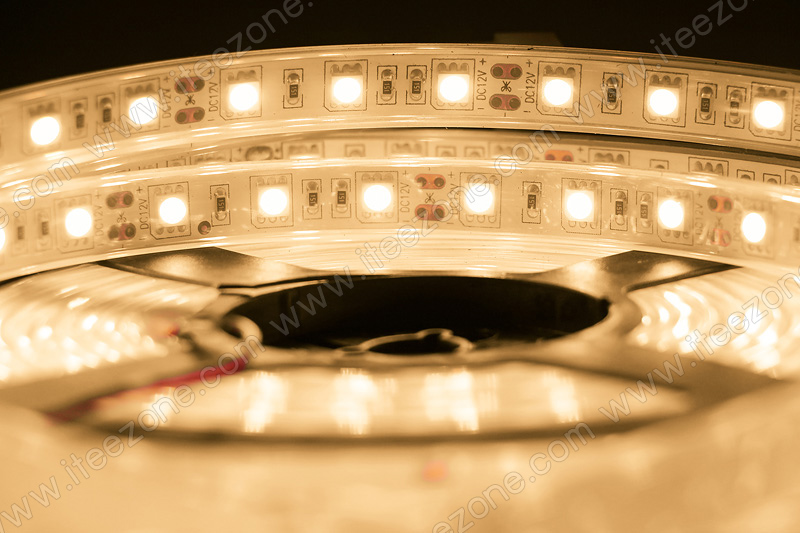 LED Strip เส้น ม้วน 5 เมตร สี Warm white 3000K ท่อซิลิโคน (กันน้ำ IP67)