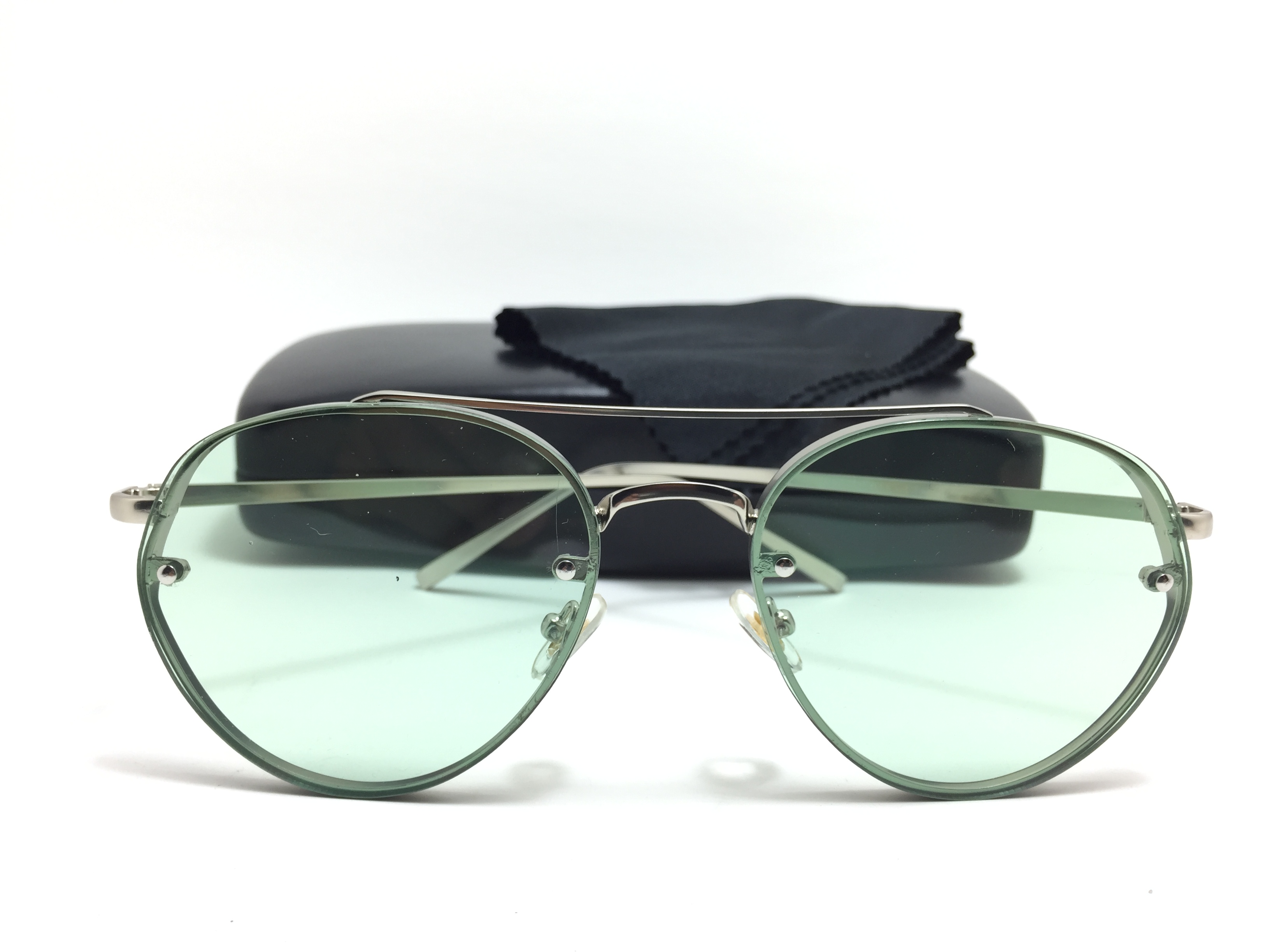 แว่นกันแดดแฟชั่น Silver Frame Green Sheet 2020 66-15 124 <เขียว>