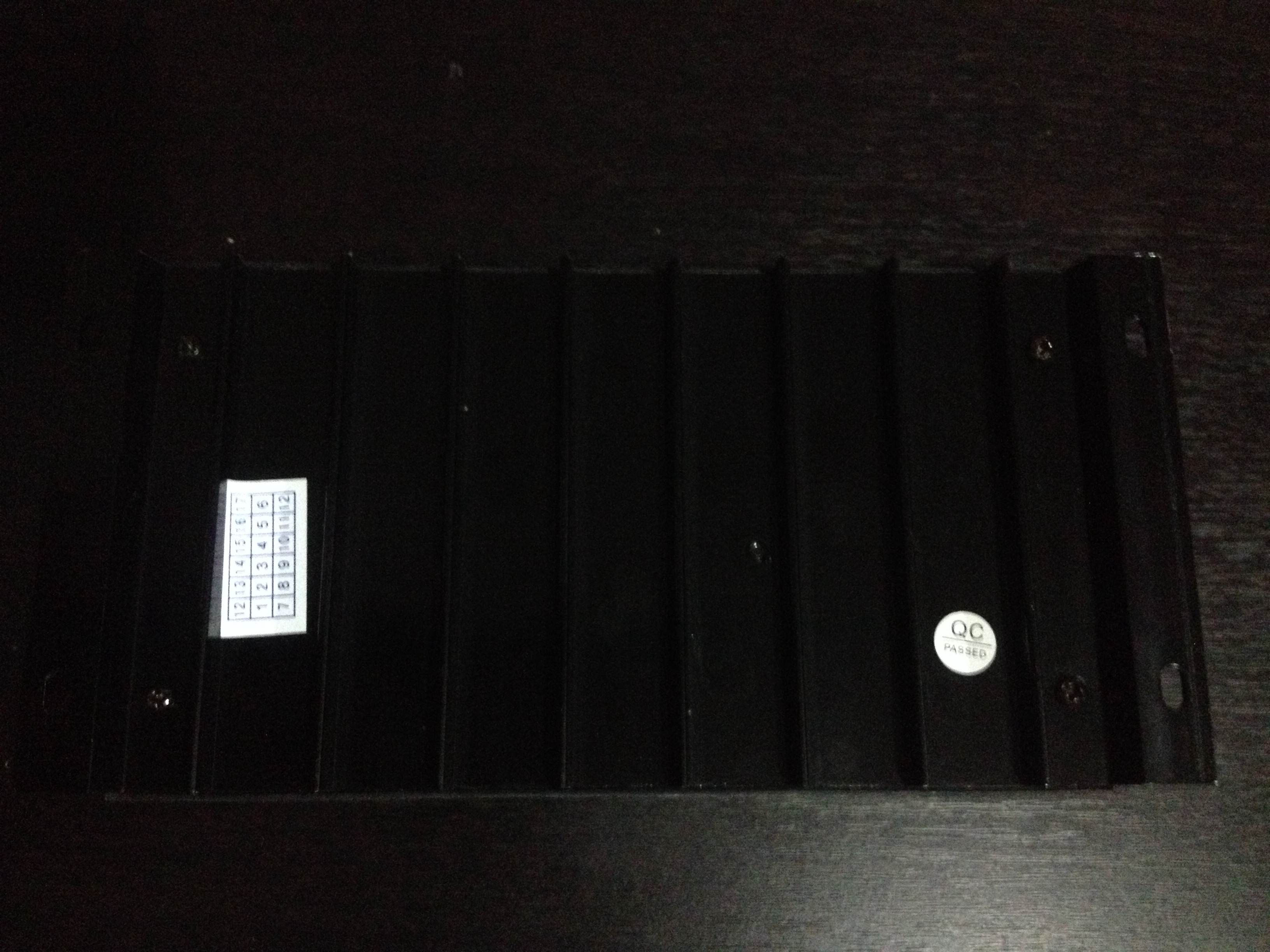 โซล่า ชาร์จเจอร์ ( Solar Charger ) 30A 12V / 24V Auto ( CM3024Z )