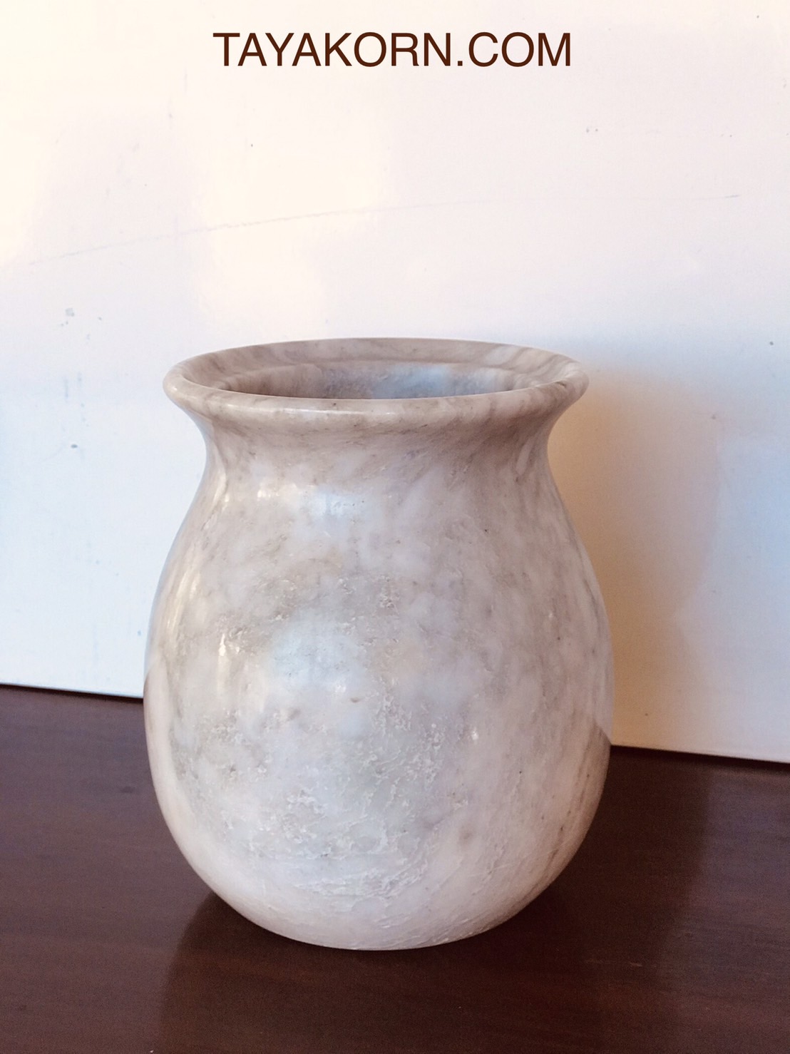 แจกันหินอ่อนประดับโต๊ะชา