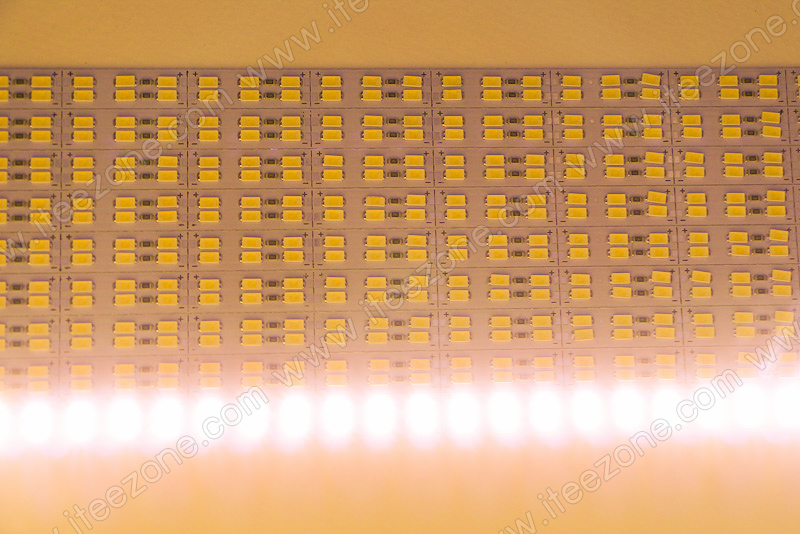 ไฟเส้นแข็ง 5630 168 หลอดต่อเมตร สี Warm white 3000K 12V