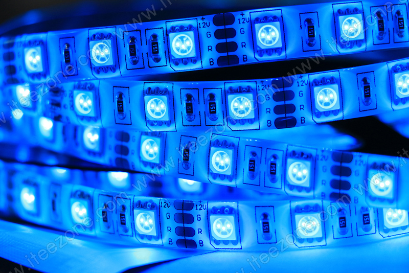 LED Strip เส้น ม้วน 5 เมตร สีน้ำเงิน (กันน้ำ IP65)
