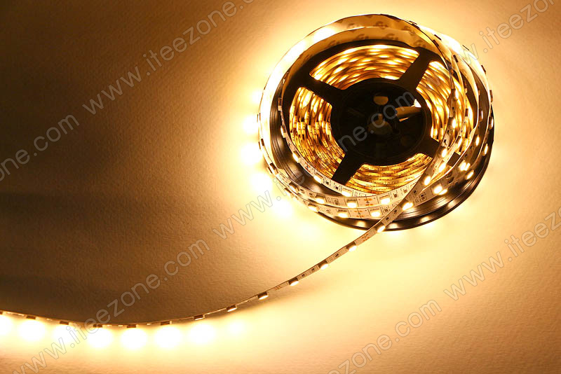 LED Strip เส้น 5050 ม้วน 5 เมตร สี Warm white 3000K (ไม่กันน้ำ IP20)